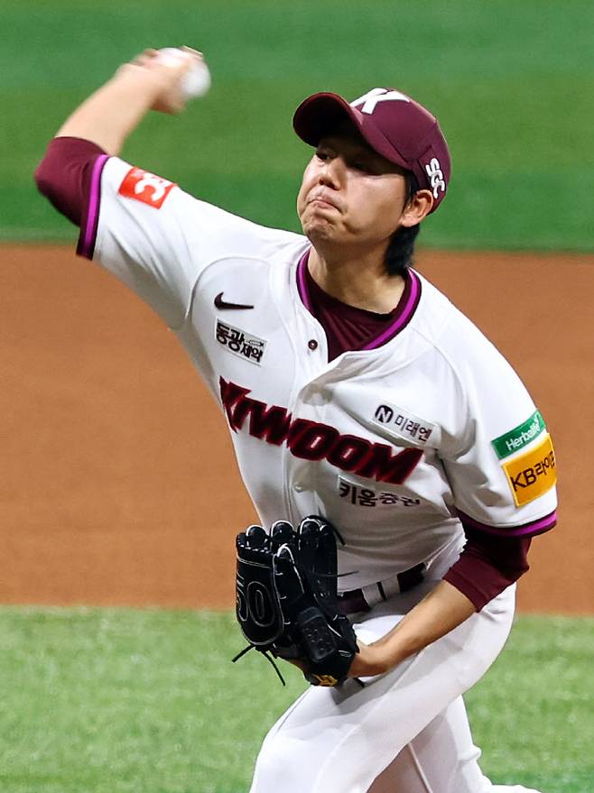 '7이닝 무실점 완벽투' 하영민이 네일에게 고마워한 이유