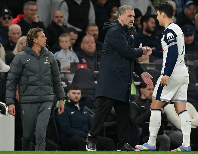 [속보] 고통의 손흥민 드디어 해방이다, '역사상 최악 감독' 포스테코글루 이별 95% 확실시...유로파와 상관없이 경질