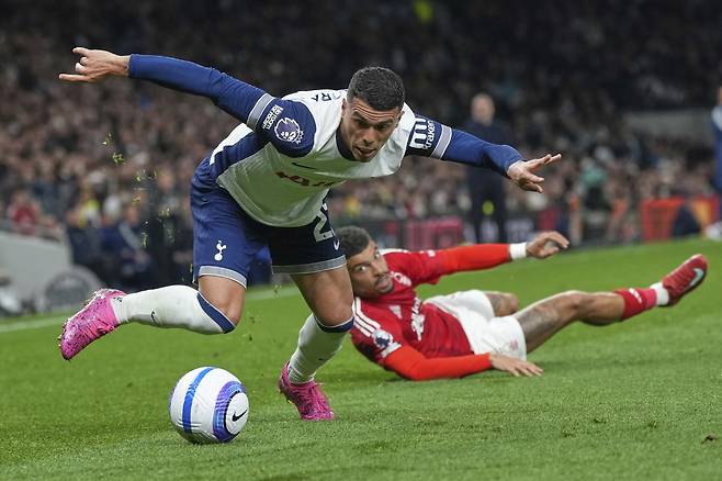 손흥민 골치 아프게 한 '프리킥 탐욕왕' 결국 내쫓긴다…950억에 맨시티 COME BACK?→뮌헨도 관심 있다