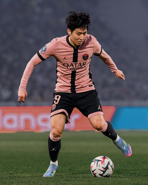 '이강인 6호 도움→낭트 원정 무승부' PSG, 축구 역사 새로 썼다...유럽 '1위 기록' 달성