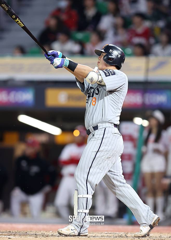 드디어 한화 100홈런 거포 부활했다…그런데