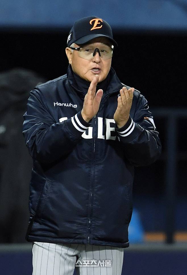 한화는 ‘비상(飛上)’ 하는데…‘128억’ FA 듀오는 왜 여전히 ‘부진’ 할까 [SS시선집중]