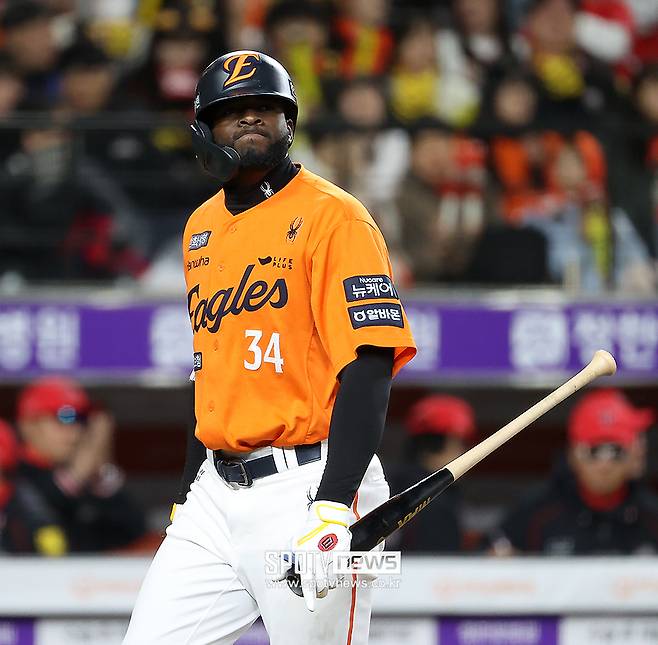누가봐도 한화 떠날줄 알았다…하지만 1할대 부진서 대반전, KBO 적응 끝