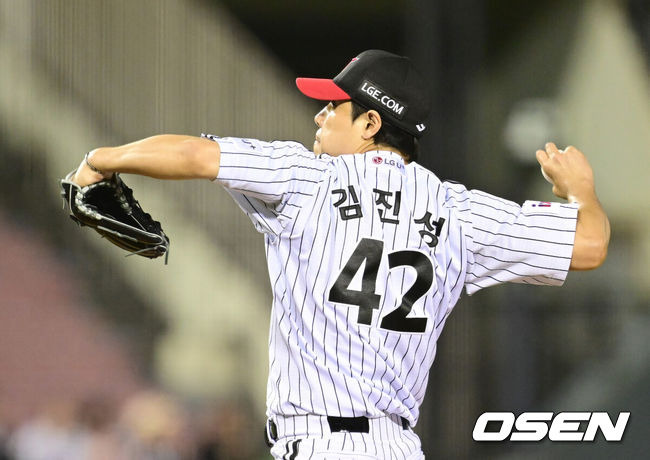 ‘미쳤다’ LG, 9회 팀 노히트 노런 깨지다…송승기 6이닝 KKKKKKK 2승+김현수 대타 2타점 2루타…NC에 3-0 승리 [잠실 리뷰]