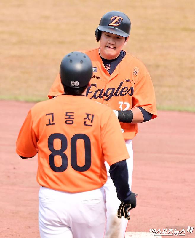 '잘 나가는' 한화, '오늘은 2군'이 드라마 썼다…DH 싹쓸이 하더니 0:4→12:11 '연장 13회' 끝내기 승리
