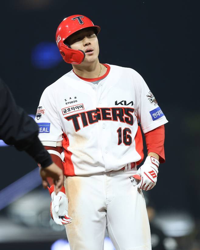 '이건 디펜딩 챔피언의 경기력이 아니다' KIA, 삼성에 17실점 패배...마운드 붕괴와 실책의 연속