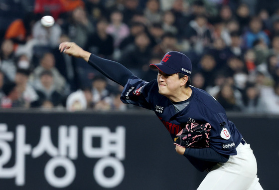 롯데, 류현진 꺾고 공동 3위 도약…한화 20년 만의 9연승 무산