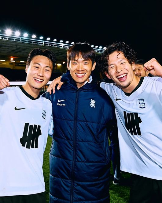 韓 축구 대박쳤다, 英 17번째 대기록 합작…백승호-이명재 선발 출전 → 버밍엄 '역대 17호' 승점 100점 돌파