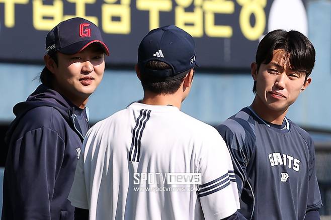 '(전)민재 너무 잘해' 이승엽 감독, 롯데로 간 4할 타자와 아쉬운 악수