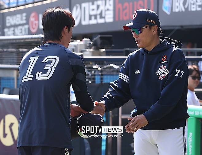 '(전)민재 너무 잘해' 이승엽 감독, 롯데로 간 4할 타자와 아쉬운 악수