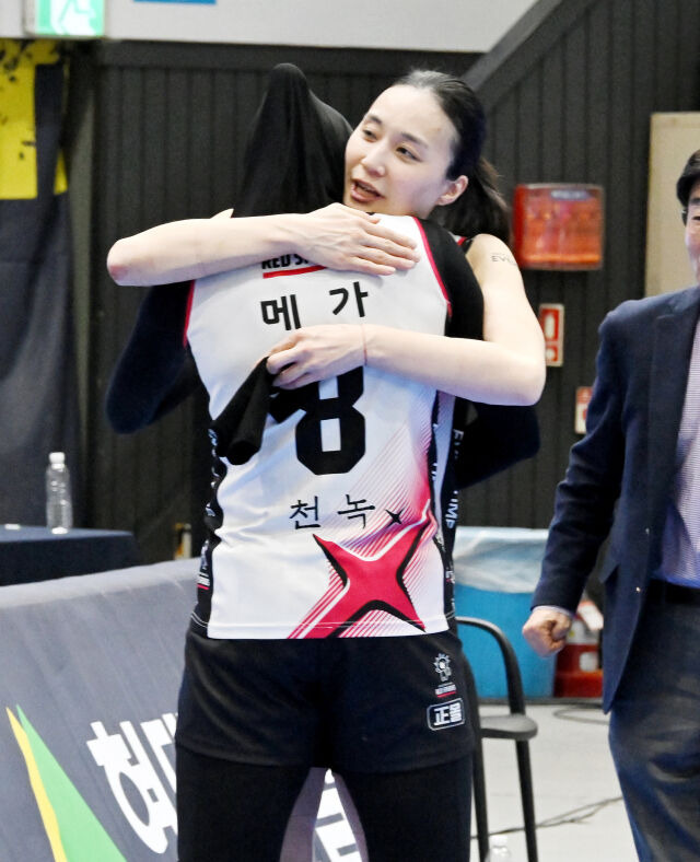 수화기 너머로도 전해진 아쉬움, 표승주가 코트를 떠난다…