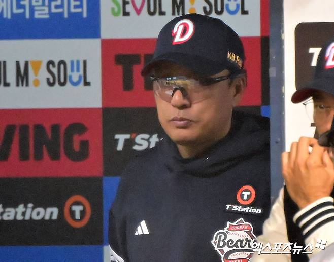 만원관중 앞에서 실책 5개 '와르르'+무리한 주루 플레이...모든 게 꼬여버린 두산의 하루 [잠실 현장]