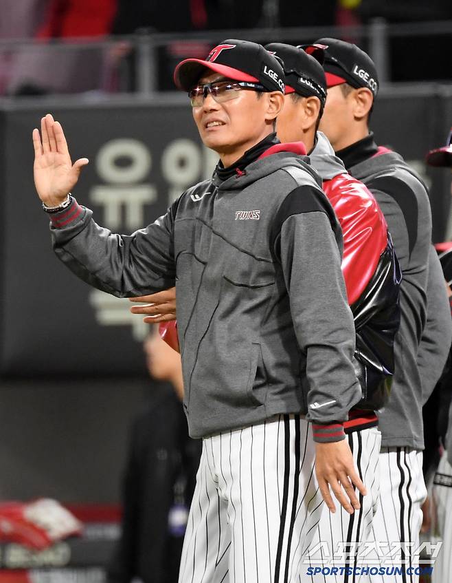 와.. LG 박명근 저기서 '미스터제로' 생존이라니 → 8회 1점차 '위즈덤-최형우-나성범' 컷! 149km 사이드의 위력.