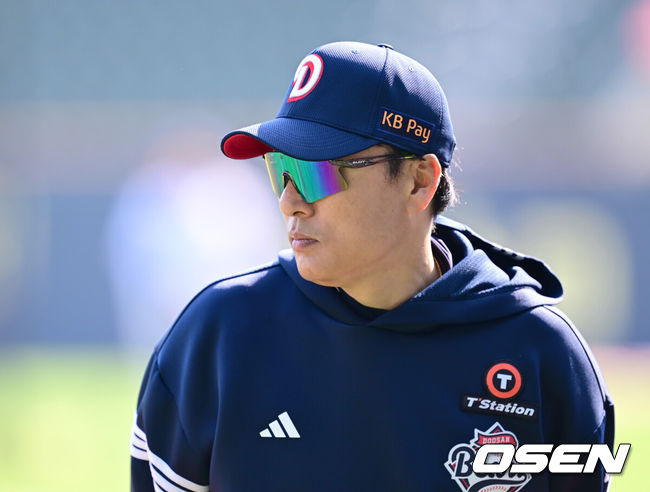 115억 거포 왜 ‘멈춤’ 사인 무시했을까…실책-실책-실책-실책-실책 충격 자멸까지, 두산 팬들이 무슨 죄인가 [오!쎈 잠실]