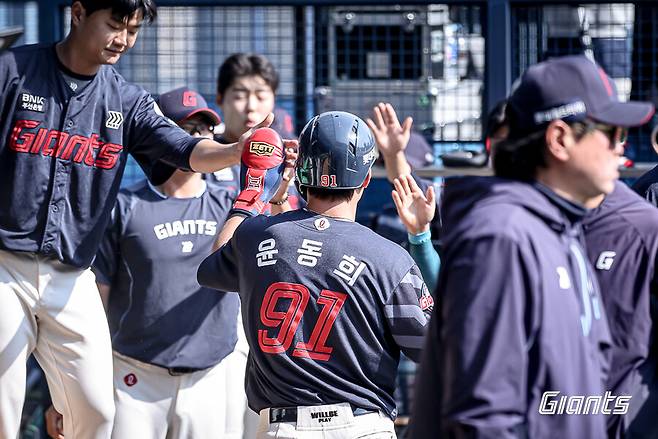 김택연이 8회 무사에? 이승엽 독한 야구, 롯데가 뚫었다…0-3→7-4 역전승 단독 2위, 윤동희 4안타 폭발