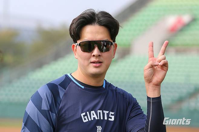 김택연이 8회 무사에? 이승엽 독한 야구, 롯데가 뚫었다…0-3→7-4 역전승 단독 2위, 윤동희 4안타 폭발