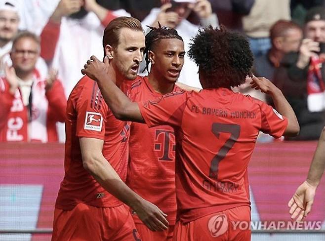 김민재, 박지성-손흥민 넘는다! '韓 축구사 최초' 역대급 기록 눈 앞…딱 한 번 이기면 된다