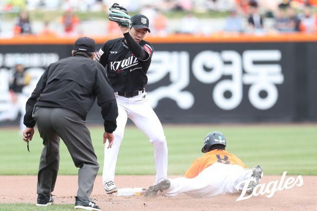 '역대급 외인 맞네' 폰세 22이닝 연속 무실점, 벌써 5승…한화 고급 야구로 이겼다, KT에 또 1점차 승리 [대전 리뷰]
