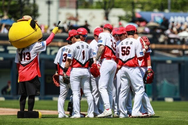 부산→창원→대구→잠실 13박14일 초장기원정…KIA 통 큰 결단 “NC 경기 계속 밀리면 KBO 큰 부담”[MD광주]