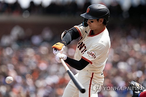 '공·수 활약' 이정후, 5G 연속 안타-시즌 3번째 보살… SF는 3-2 끝내기 승