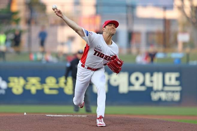 'LG 상대로 위닝시리즈' KIA, 나성범 부상 이탈 뼈 아프지만...김선빈-최형우 베테랑이 힘냈다!