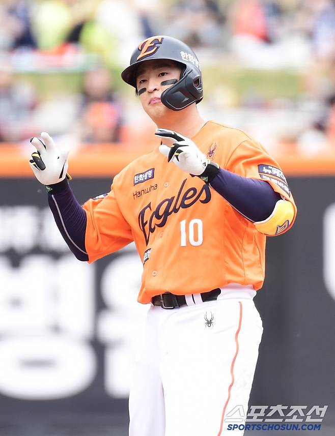 한화, KIA 트레이드로 미소 짓는다 …강훈련에 얻은 자신감