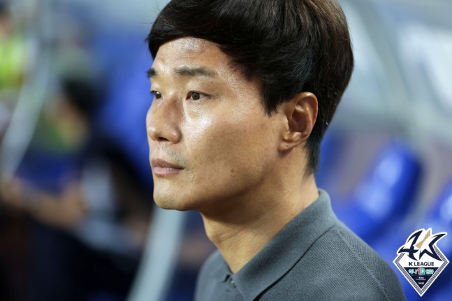 '한국인, 경질 통보 후 위약금 절반만 받아라!'...