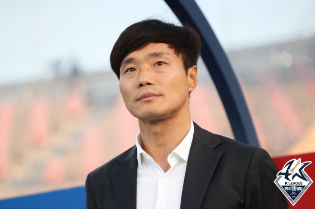 '한국인, 경질 통보 후 위약금 절반만 받아라!'...
