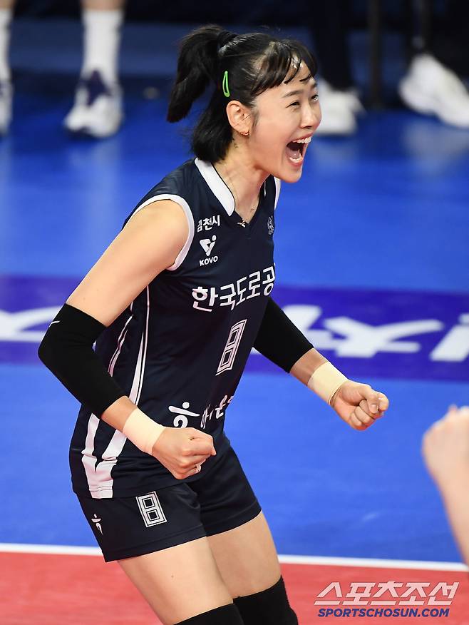 '예고된 트레이드 현실로' 39세 임명옥, 기업은행 이적! 이소영X황민경과 막강 수비라인 구축 [공식발표]