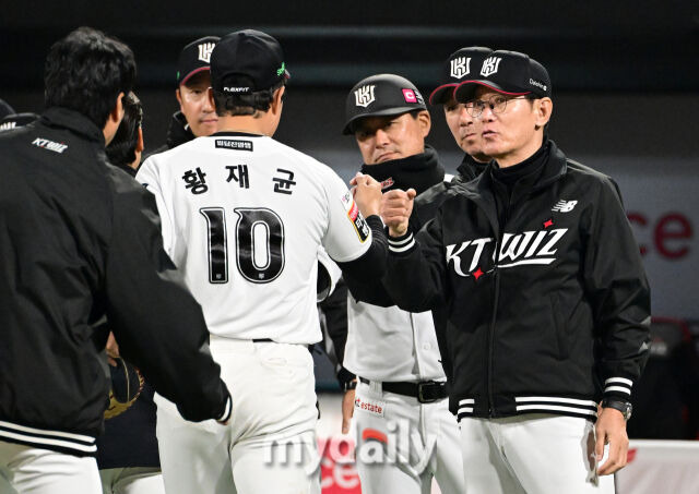 '아뿔싸' 9연전 앞뒀는데, 국대 3루수·주전 2루수 동시 이탈…다시 황재균의 시간 왔나→6G 타율 0.316
