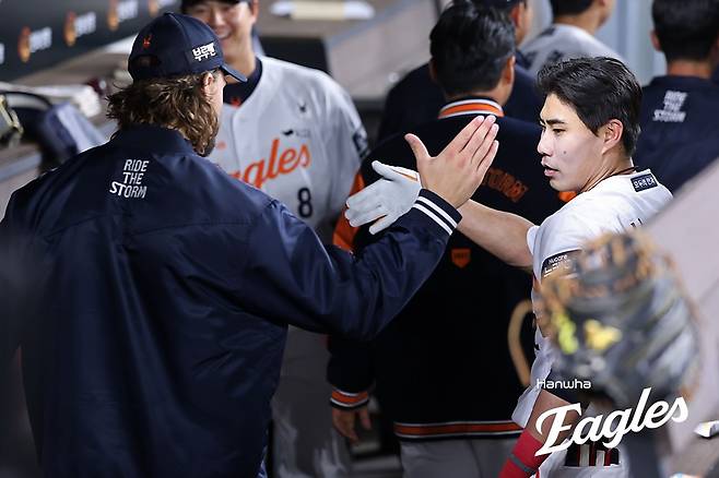 '50억 FA 첫 대포 쾅!' 한화, 승승승승승승승승패패승승승→'선발 8연승' 또 간다?…LG전 싹쓸이패 갚았다 [대전:스코어]