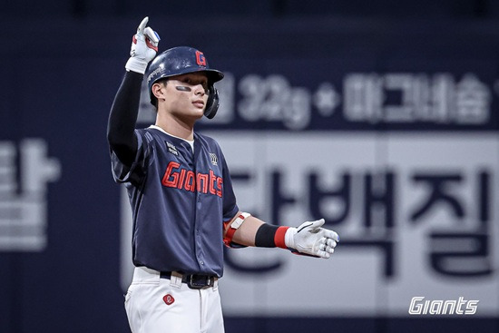 '롯데, 이겨도 이렇게 슬플 수가'…전민재 충격 헤드샷 부상 어쩌나→'반즈 3승+17안타 폭격' 롯데, 키움 9-3 대파 [고척:스코어]