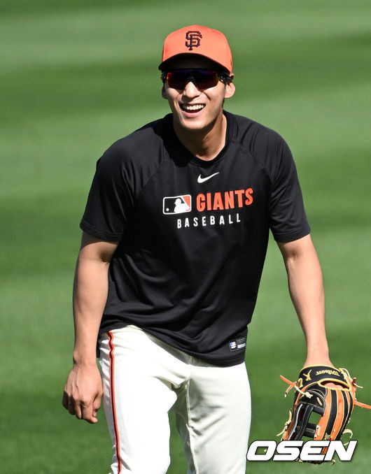 “이정후 연봉 270억, ML 중견수 전체 3위” 美발표…이정후 보수마저 미쳤다, 6748억 슈퍼스타보다 고연봉 ‘눈에 띄네’