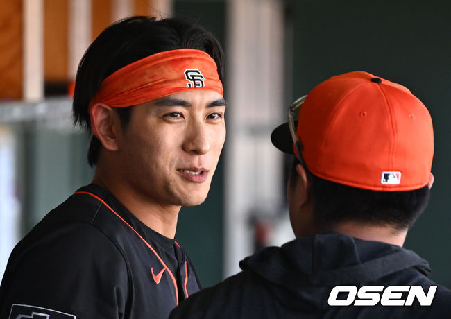 “이정후 연봉 270억, ML 중견수 전체 3위” 美발표…이정후 보수마저 미쳤다, 6748억 슈퍼스타보다 고연봉 ‘눈에 띄네’