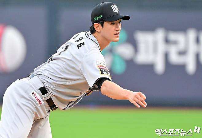 '설마 했는데' 양의지 최초 퍼펙트 굴욕 막았다!…'고영표 7.2이닝 9K 1실점+김상수 결승타' KT 4연승&팀 700승 [수원:스코어]