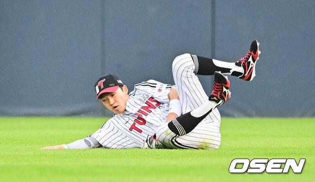 ‘승승승승’ LG, 1~2위 매치 이겼다. 한화 2-1 꺾고 잠실 한화전 4전승…임찬규 7이닝 1실점→다승 공동 1위 [잠실 리뷰]