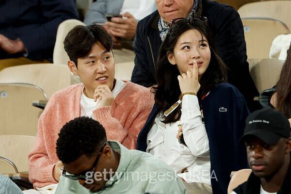 이강인, 두산 5세 여친과 테니스 보러갔다 또 사진 찍혔다
