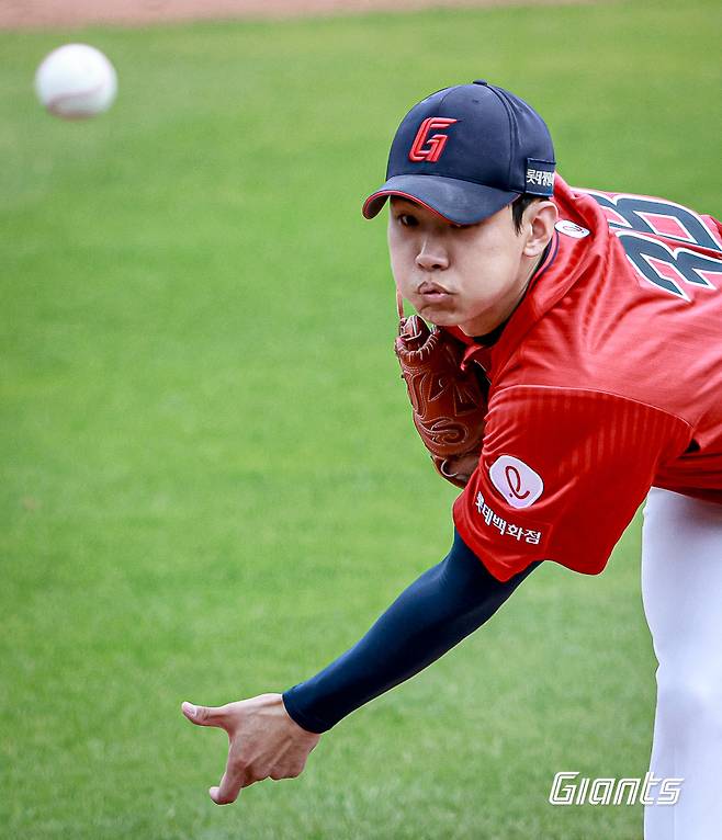 롯데에 154km 토종 좌완이 등장하다니…역시 2군에 있기엔 아깝다