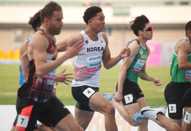 한국 단거리 기대주 조엘진, 아시아육상 남자 100ｍ 결선 진출 실패