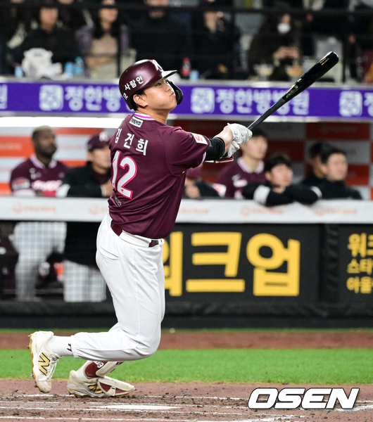 '추격포+동점타' 천재의 빈자리, 라이벌이 채웠다...17안타 KIA 대승, 키움 9연패 수모 [광주 리뷰]