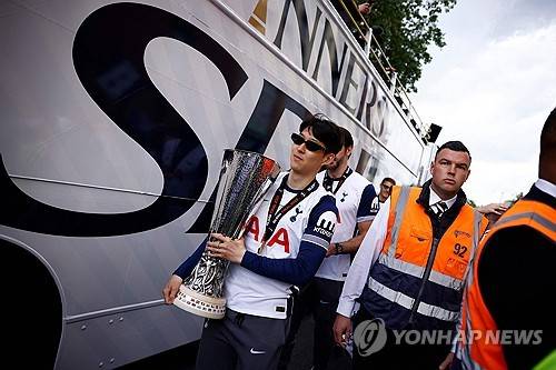 韓 축구 대충격! 손흥민 10년 헌신 와르르르…