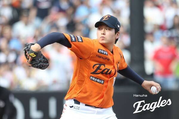 김서현만 있는 게 아니다! 'ERA 1.74' 2년 차 영건 데뷔 첫 세이브까지…'좌완 부족' 한화, 조동욱 선전에 '싱글벙글'