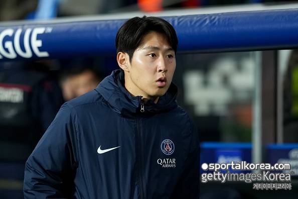 'PSG 삭제' 한국 2호 역사→이강인, 미쳤다! 맨체스터 유나이티드, 확실한 목표...나폴리, 비야레알 이어 잉글랜드서도 관심