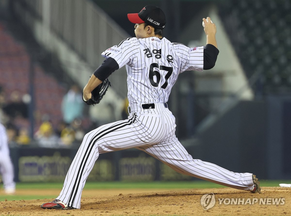 '데뷔 첫 SV 맞아?'… LG 김영우의 패기