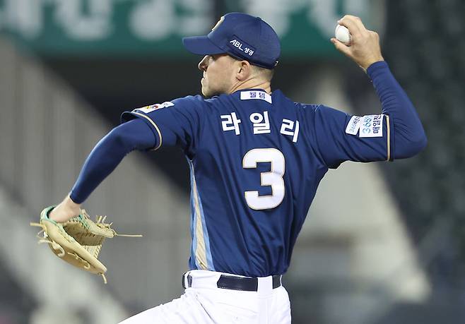 '대전 예수' 내세우고도 역전패 당한 한화, '몬스터' 앞세워 선두와 격차 좁힌다
