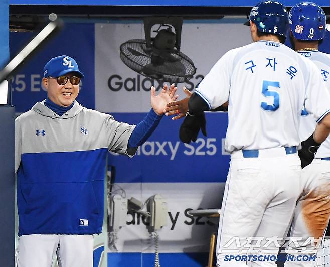 온 몸으로 충돌 막은 두 베테랑의 품격, 실투 항변하던 투수도 결국 고개 숙였다 [대구 현장]