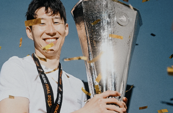 '명예 챙긴' 손흥민, 2400억 실리 찾을 때…