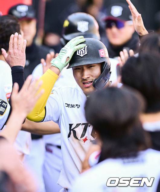 “이러다 WBC 가는 거 아냐?” 장외 만루홈런 대폭발→장타율 6할 돌파. 한국의 트라웃, 신인왕+국대 동시에 넘본다