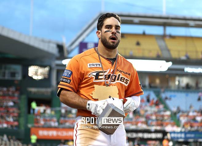 플로리얼 부진, 또 이 선수가 생각난다… MLB서 OPS 0.945라니, 미국에서 행복 야구하니