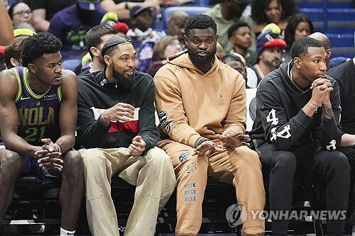 '모든 선수 트레이드 가능!' 역대급 파이어 세일 나오나?... 대상은 시즌 망친 뉴올리언스